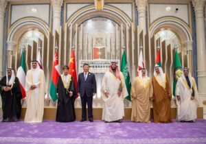 شیخ‌نشین‌های خلیج فارس: گذار از نفت به سمت توسعه‌محوری / دیگر تمام مسائل خلیج فارس در اختیار آمریکا نیست / رهبران خلیج فارس در جست و جوی جایگزین هستند