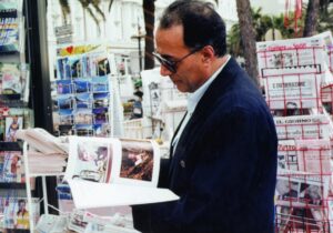 کیارستمی: اهانت به ایران اهانت به من است