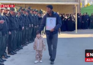 ببینید | ادای احترام کادر فراجا به فرزند شهید رحیم مجیدی مهر