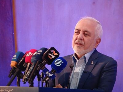 ظریف: ما نمی‌توانیم برای ۵۰۰ سال آینده، هخامنشی شویم/ نباید دوباره مانند جنگ دوم ایران و روس سربازان را به میدان آورد