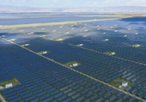 معجزهای در دل کویر / بزرگترین مزرعه خورشیدی چین