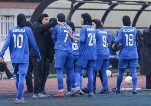 زنان استقلال به لیگ برتر نزدیک شدند