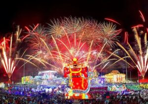 ببینید | پیوند گذشته و حال چین در اجرای خیره‌کننده ربات‌ها در جشن سال نو