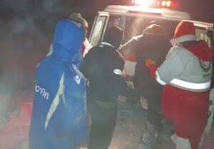 نجات جان ۵ مفقودی یکی از روستاهای شاهین‌دژ بعد از چهار ساعت عملیات امدادرسانی