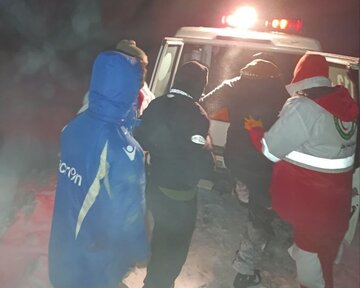 نجات جان ۵ مفقودی یکی از روستاهای شاهین‌دژ بعد از چهار ساعت عملیات امدادرسانی