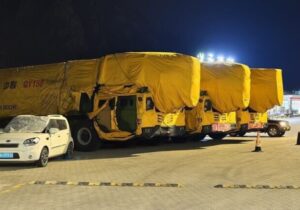 این خودروها در اتوبان «لانچرهای موشک» هستند نه جرثقیل‌!