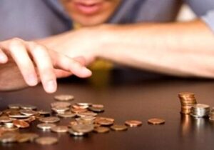 چه کنیم ریشه ربا در جامعه قطع شود؟/ توجه به مرزهای حلال و حرام در زندگی