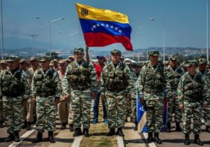 وزیر دفاع ونزوئلا: کشورمان به مقاومت ادامه می‌دهد