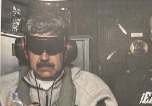 ترامپ تصویری از مادورو در حال انتقال به آمریکا را منتشر کرد