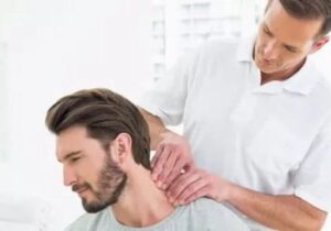 تراکشن؛ درمان قدیمی با چهره‌ای تازه/ «کشیدن» ستون فقرات؛ واقعیت یا توهم درمانی؟/ آیا تراکشن واقعاً درد کمر را کاهش می‌دهد؟