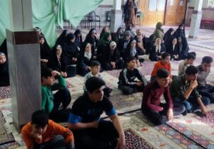 سلسله نشست‌های تبیینی «چله تبیین» در کردستان برگزار شد/ از دانشگاه و مسجد تا اعتکاف دانشجویان، بانوان و نوجوانان