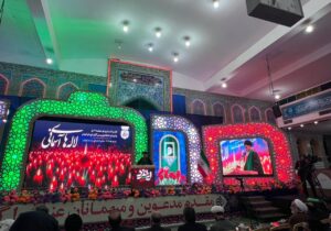 ملت ایران هرگز تسلیم دشمن نمی شود