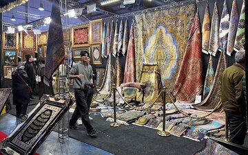 قزوین پیشران نوآوری و احیای فرش دستباف کشور است