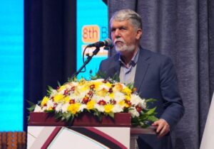 وزیر فرهنگ: خوشنویسی عروس هنرهای ایرانی-اسلامی است