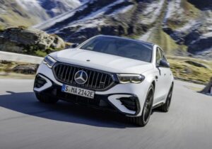 مرسدس بنز E۳۰۰ در راه ایران