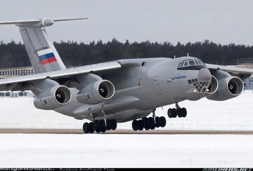 پرواز هواپیماهای فوق سنگین نظامی  روسی در آسمان ایران چه پیامی دارد؟