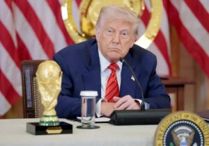 ترامپ دست از سر فوتبال بر نمیدارد!