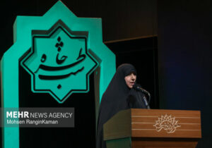 همسر شهید محققی: از حاج آقا پرسیدم اسرائیل چرا انقدر ما را می‌زند؟ ایشان گفتند چون بیچاره شان کردیم!