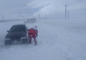 ۳۷۱ نفر در عملیات گسترده هلال‌احمر زنجان از سرمای مرگبار نجات یافتند