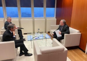 رایزنی اولیانوف و گروسی درباره برنامه هستهای ایران