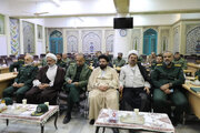 دیدار پاسداران سپاه حضرت قمربنی هاشم (ع) با نماینده ولی فقیه در استان چهارمحال وبختیاری