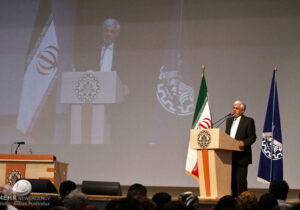 محمدرضا عارف: برنامه اقتصادی جنگ را آماده داریم/ در طول دولت چهاردهم هر روز با یک بحران یا مشکل مواجه بوده‌ایم