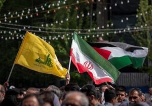 ببینید | تجمع بزرگ مردم لبنان برای ابراز همبستگی با جمهوری اسلامی ایران و رهبر انقلاب