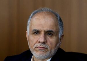 ادای احترام وزیر دادگستری به شهدای سمنان