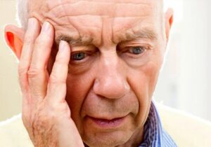 با این تغذیه مانع ابتلا به آلزایمر شوید