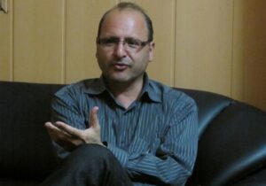 عضو کمیسیون امنیت ملی مجلس: مذاکرات ایران و آمریکا به موفقیت نهایی منجر نمی‌شود/ نتانیاهو با تهدید استفاده از بمب اتم، آمریکا را ترسانده است