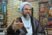 غرویان: علی رغم حضور علما و فقها در قدرت اما روحانیت نتوانست خواسته های اقتصادی مردم را با موفقیت حل کند/ حوزه علمیه نباید در مقابل مردم باشد