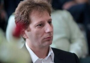 بابک زنجانی: مسئولی که سپرده ۵ میلیون تومانی را به قوه قضاییه معرفی میکند، یا ناتوان است یا ریاکار/ نظامی موفق است که …