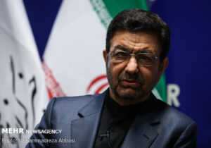 عضو کمیسیون امنیت ملی: شروط آمریکا خط قرمز ایران را نشانه رفته/ تزلزل و نبود ایده مشخص آمریکایی‌ها باعث بی‌انگیزگی نیروهای آمریکایی در دریا شده است