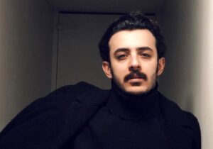 ببینید | سوال چالشی از یک کارگردان درباره شایعه نقش او در حواشی تولد علی شادمان!