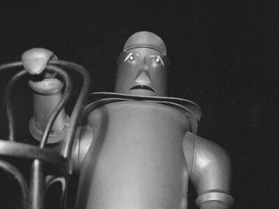 کدام مشاغل در صف حذف توسط هوش مصنوعی قرار دارند؟