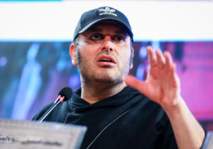 ادامه انتقادات از رفتار نامتعارف محمدحسین مهدویان/ ما ترسو نیستیم، تو دوقطبی را تشدید می‌کنی