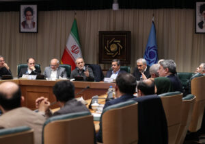 دستور پزشکیان برای حذف بروکراسی؛ اختیارات واردات به استانداران مرزی رسید