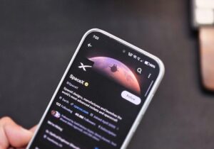 ایلان ماسک گوشی اختصاصی با پشتیبانی از اینترنت ماهوارهای میسازد؟