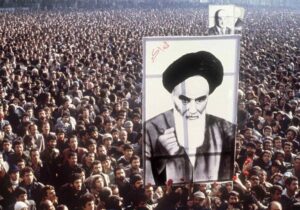 نقش مردم در حاکمیت تزیینی است؟