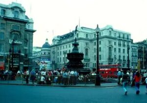 وقتی توریست‌های ایرانی چرخ اقتصاد انگلستان را می‌چرخاندند