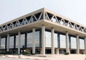 «شرق» از اصرار صداوسیما برای خشمگین‌کردن مردم گزارش داد /  صدا وسیما از جهنم آگاهی به انسانیت زدایی رسیده / جامعه در انتظار تغییر معنا دار