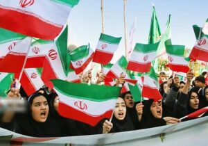 نوجوان امروز، انقلاب را بدون فیلتر و با زبانِ قصه می‌خواهد