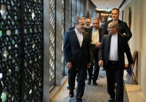 احوالپرسی دیپلماتیک ویتکاف و کوشنر با عراقچی