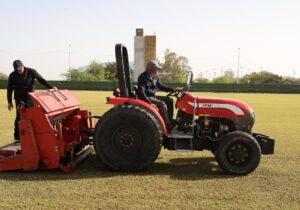 تکمیل عملیات بهسازی زمستانی چمن‌های دهکده المپیک کیش