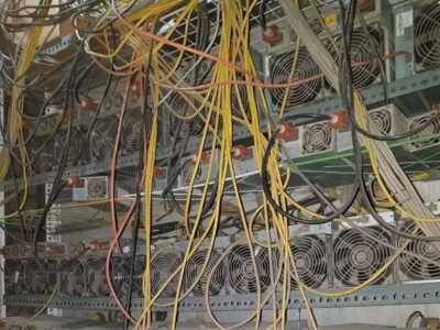 هیولای دیجیتالی بلای جان صنعت برق فارس؛کشف و ضبط ۴۷۸ دستگاه رمزدارایی غیرمجاز