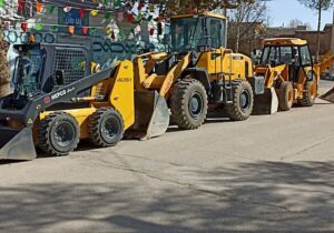 شهرداری «سراب‌دوره» پیشگام نوسازی ناوگان شهری / خرید ۸ دستگاه ماشین آلات